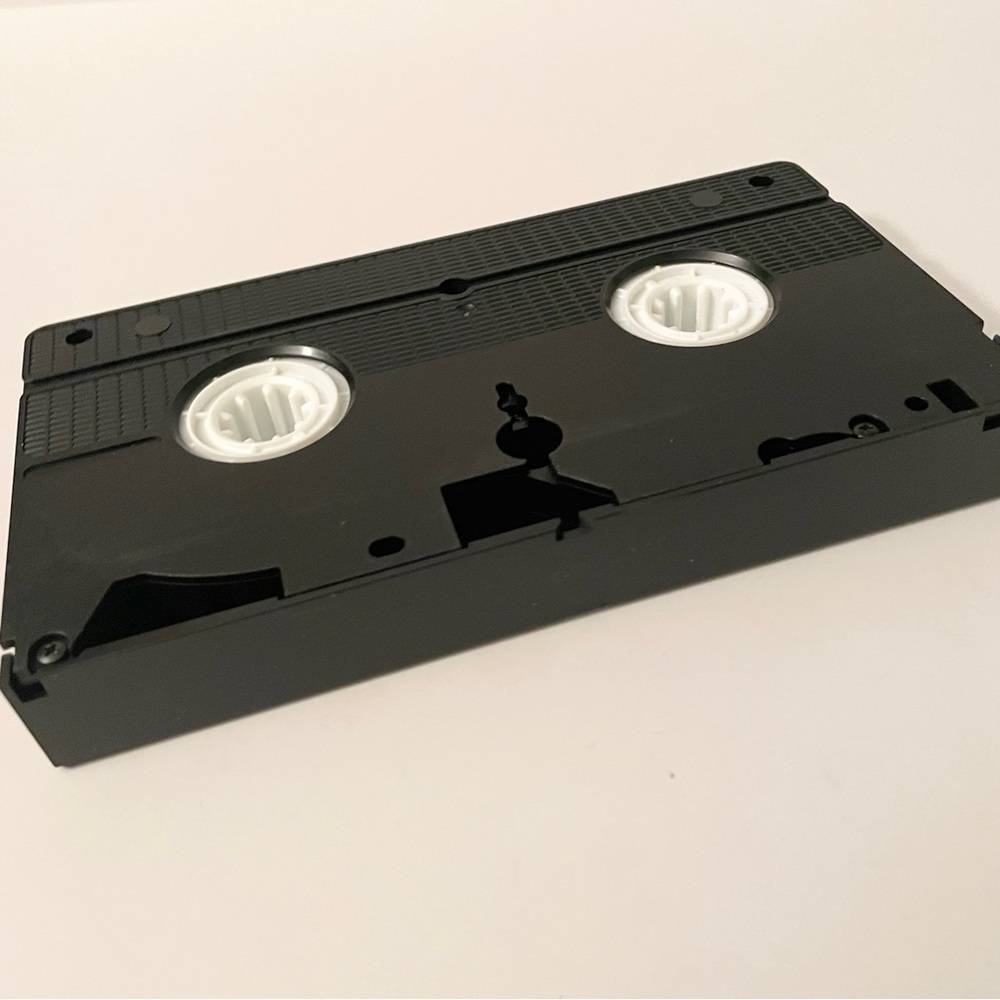 Vintage 1998 Hello Kitty Kitty and the Beast VHS Tape Furry Tale Theater - Picture 15 of 16